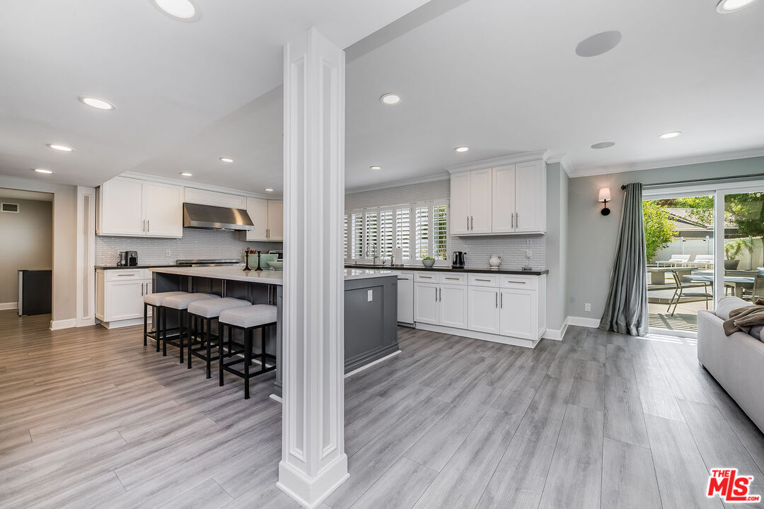 3544 Laurel Canyon Blvd