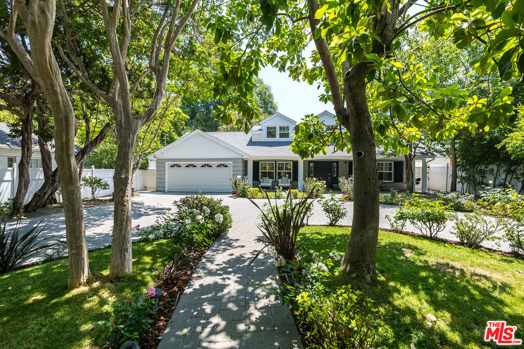 3544 Laurel Canyon Blvd