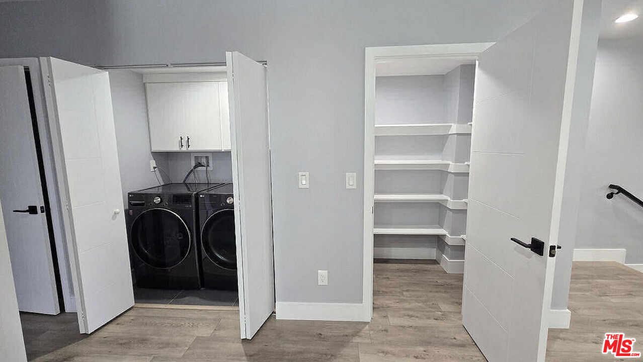 1947 N Vista Del Mar Ave