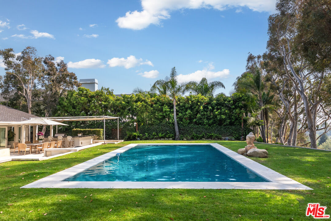 797 Amalfi Dr