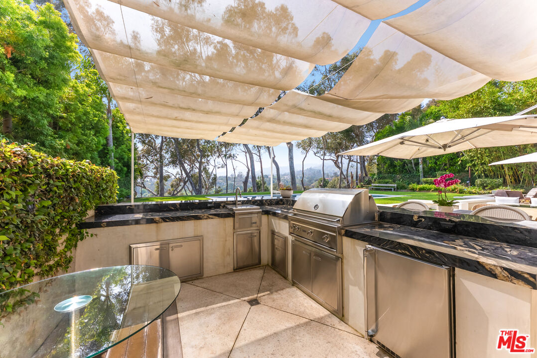 797 Amalfi Dr