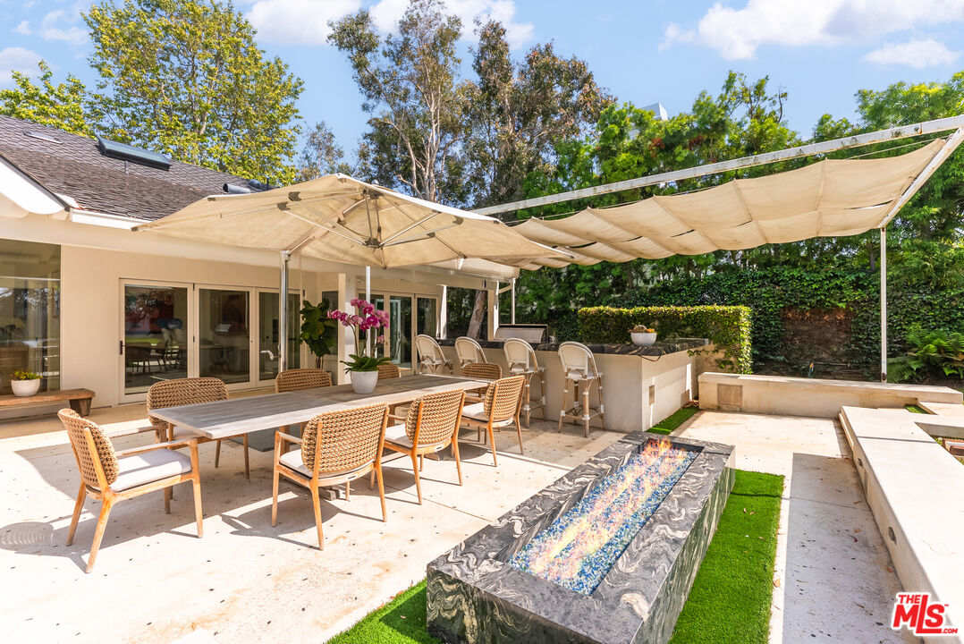 797 Amalfi Dr