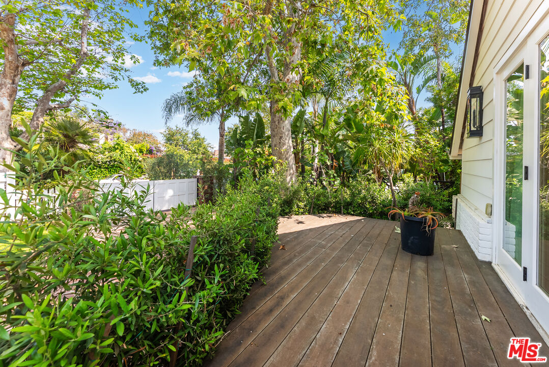 797 Amalfi Dr