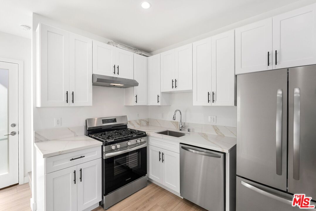 1955 Bonsallo Ave