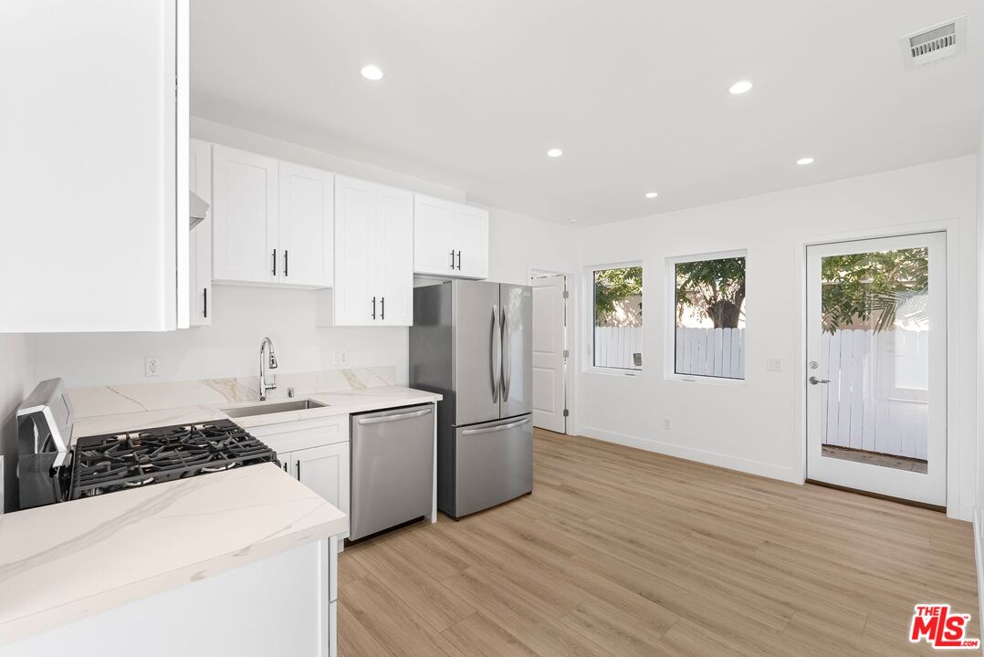 1955 Bonsallo Ave
