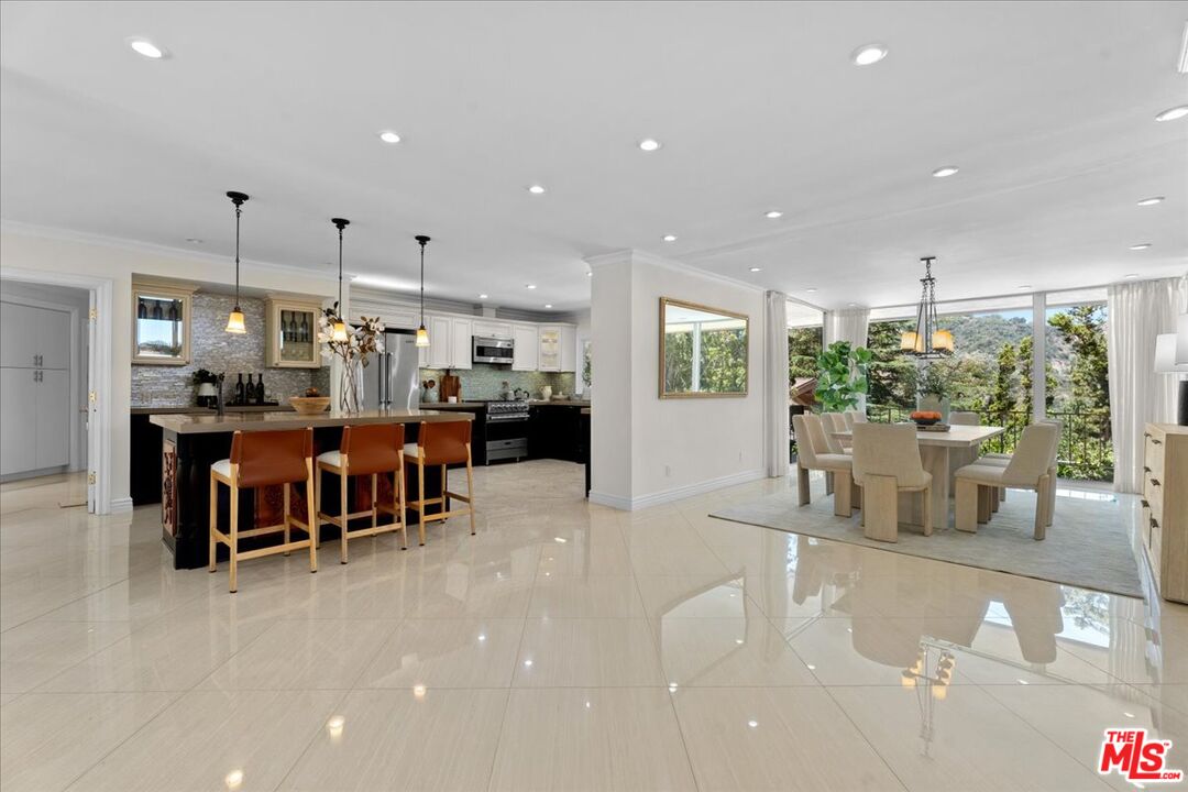 1743 Stone Canyon Rd