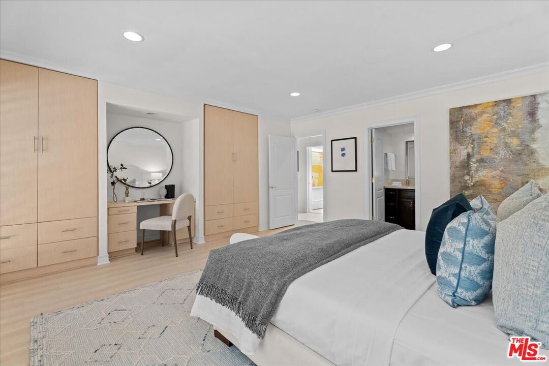 1743 Stone Canyon Rd