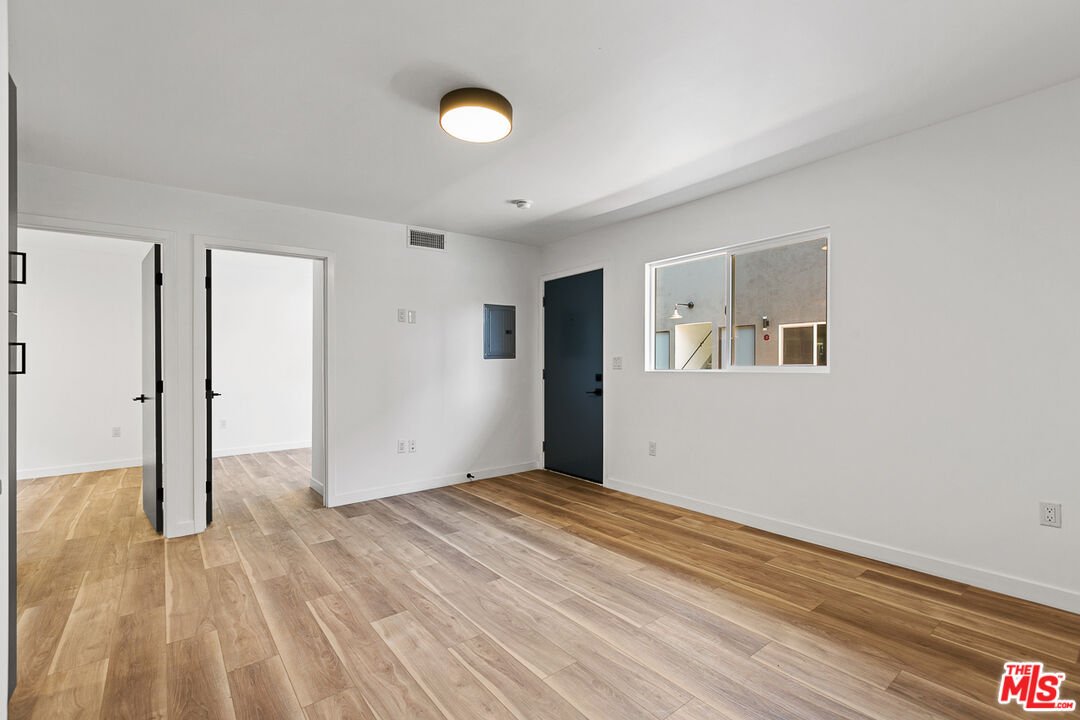 2922 HAUSER BLVD Unit: 3