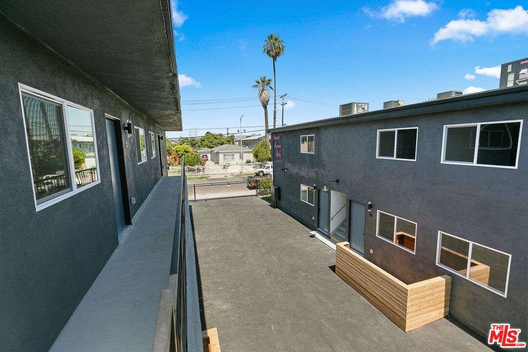 2922 HAUSER BLVD Unit: 3