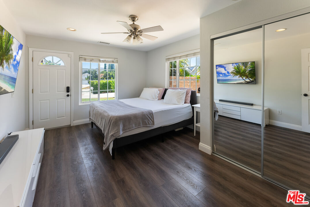 7724 Justin Ct