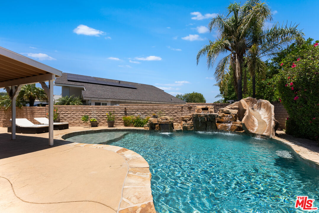 7724 Justin Ct