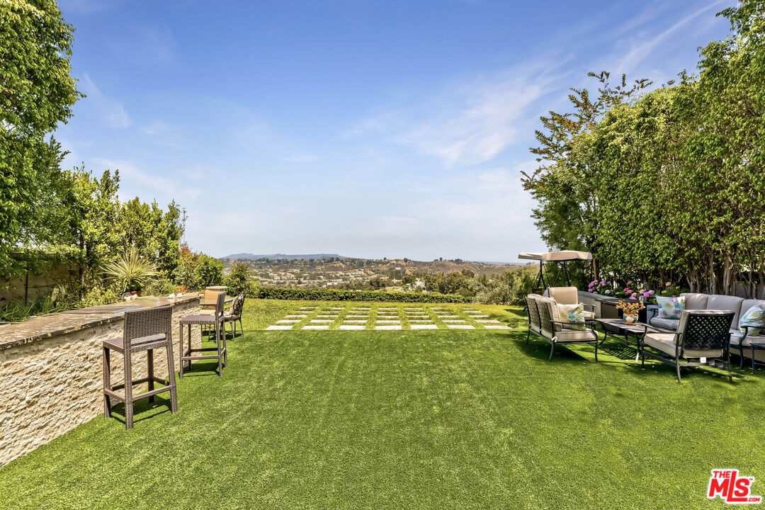 2322 Canyonback Rd