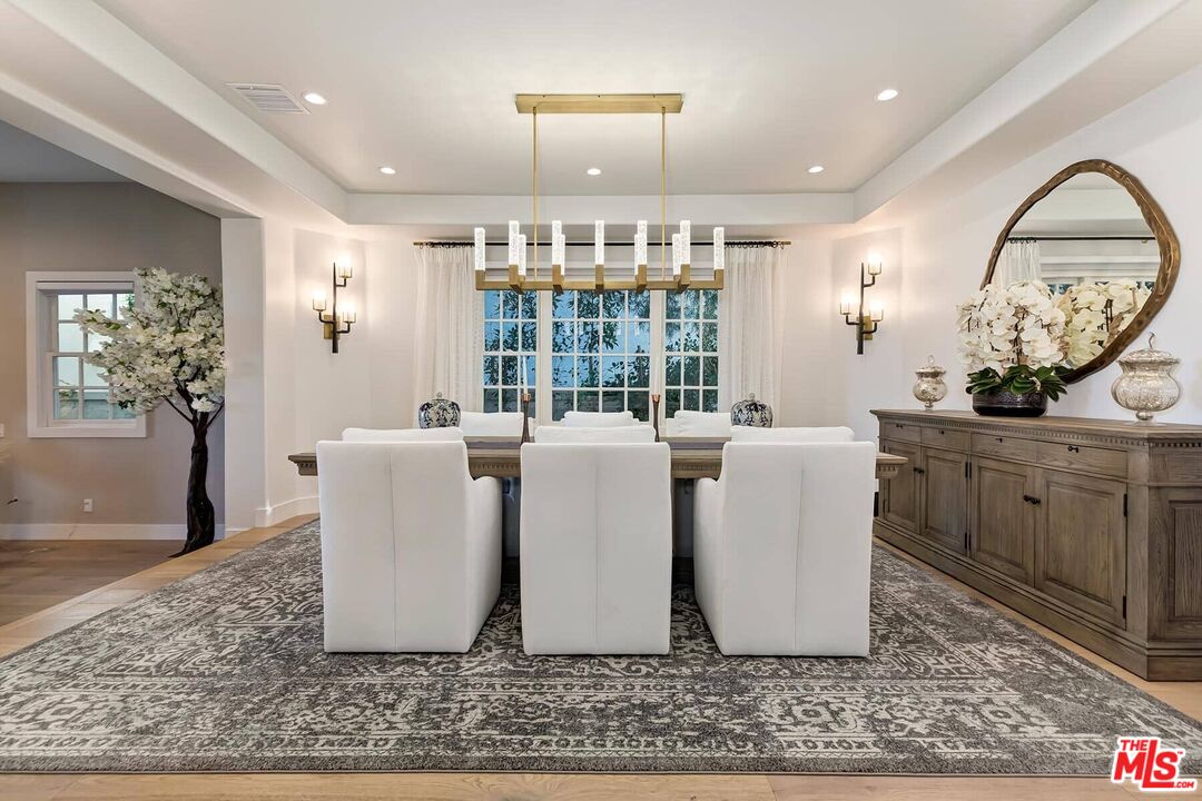 2322 Canyonback Rd