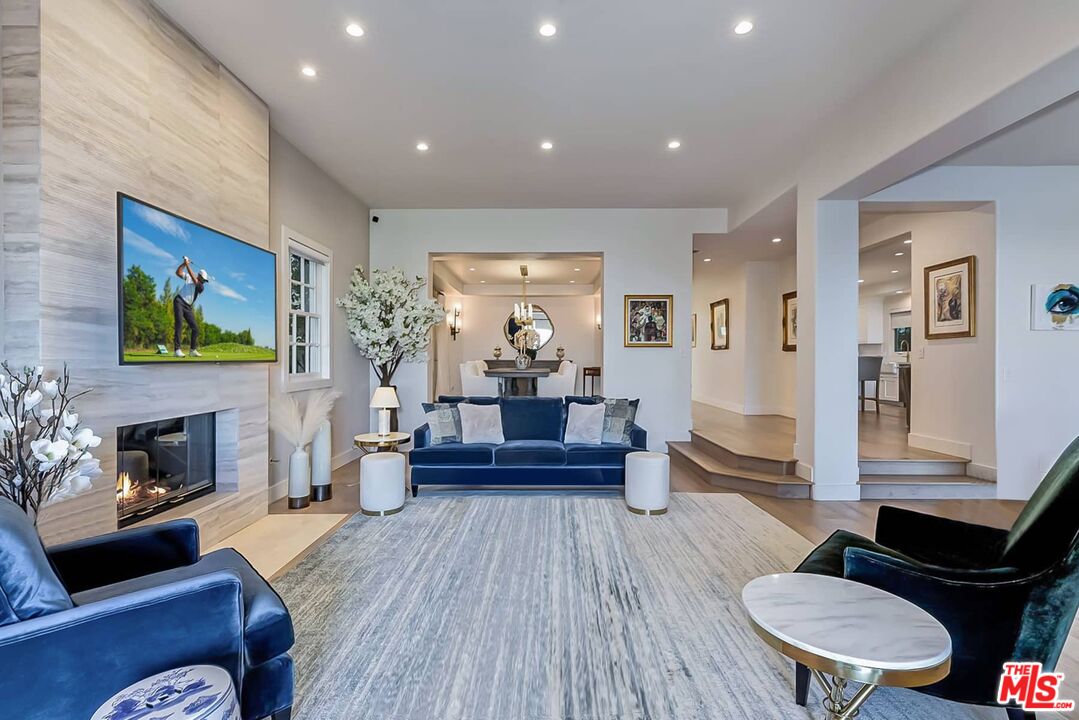 2322 Canyonback Rd