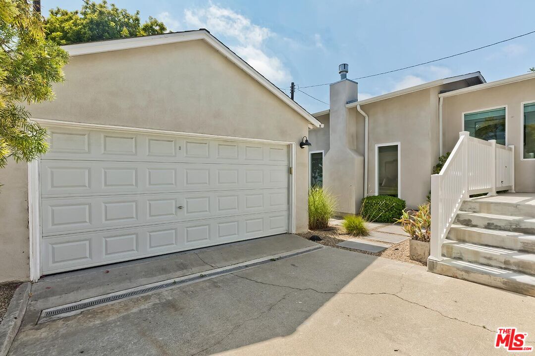 7715 Stewart Ave