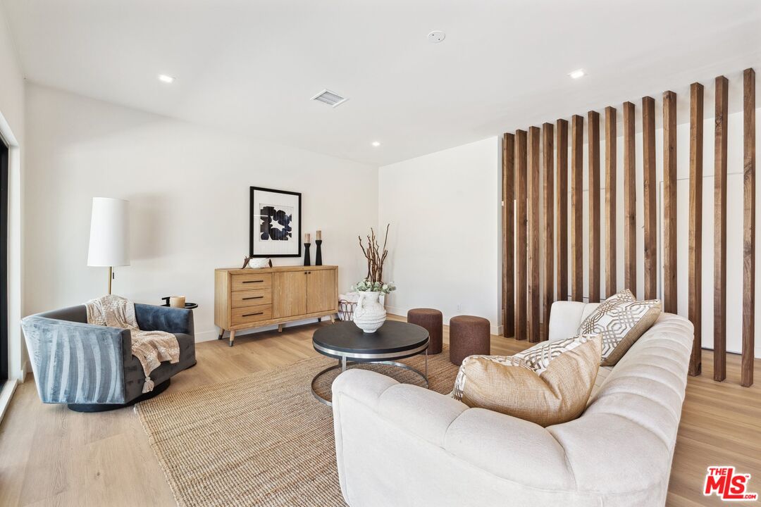 80100 Vista Grande
