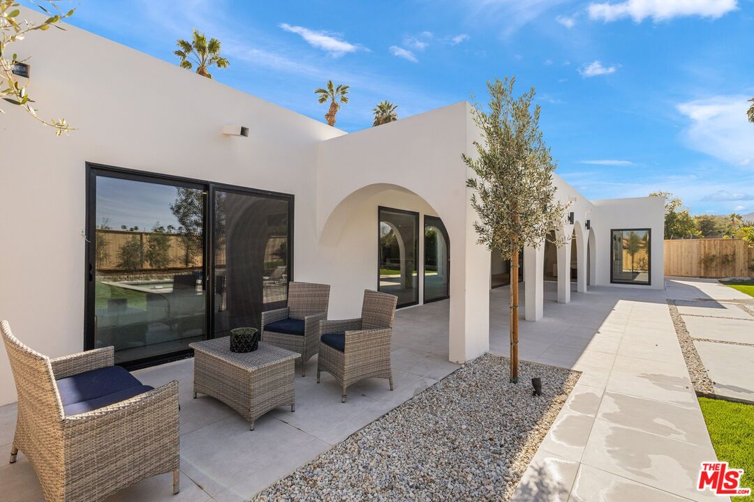 80100 Vista Grande