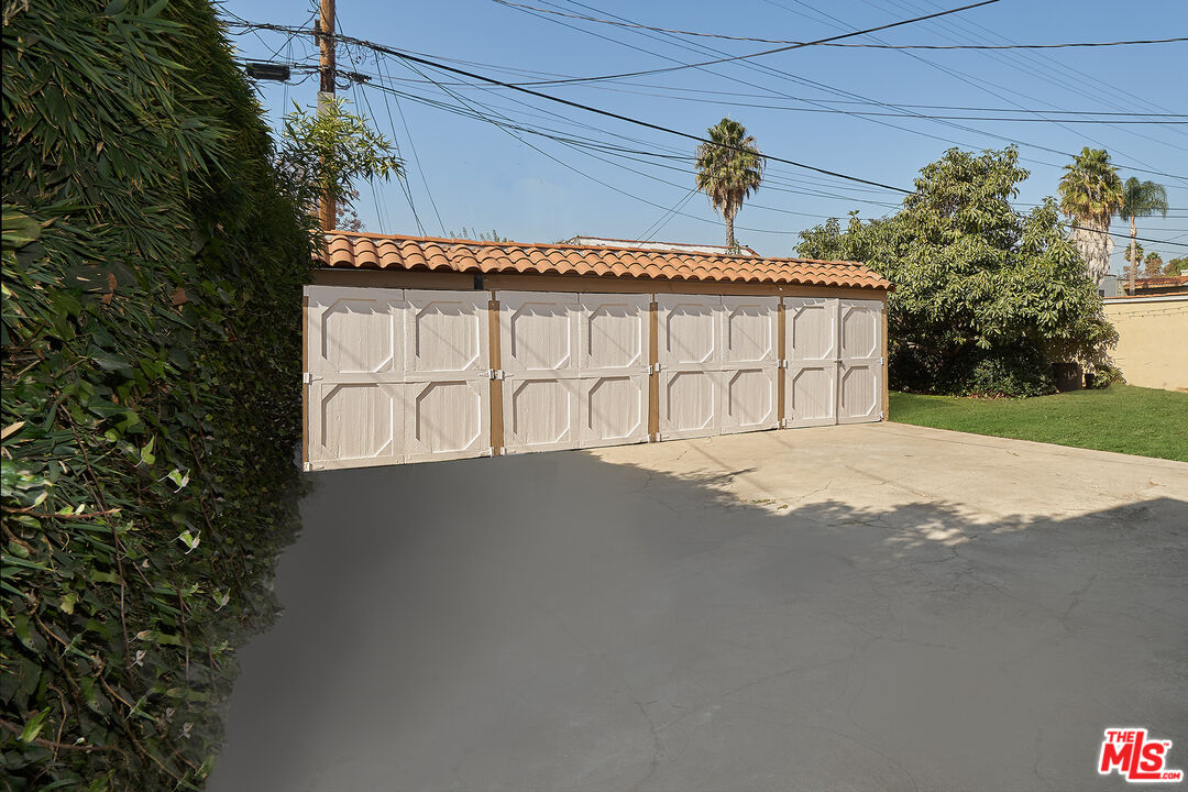 1213 Stearns Dr