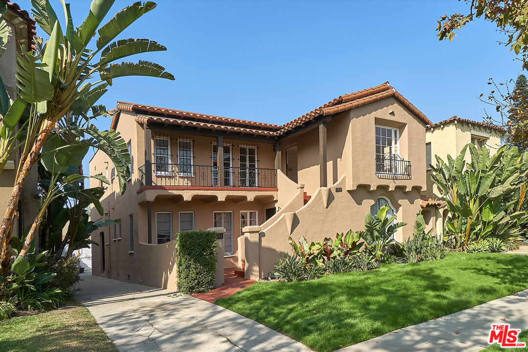 1213 Stearns Dr