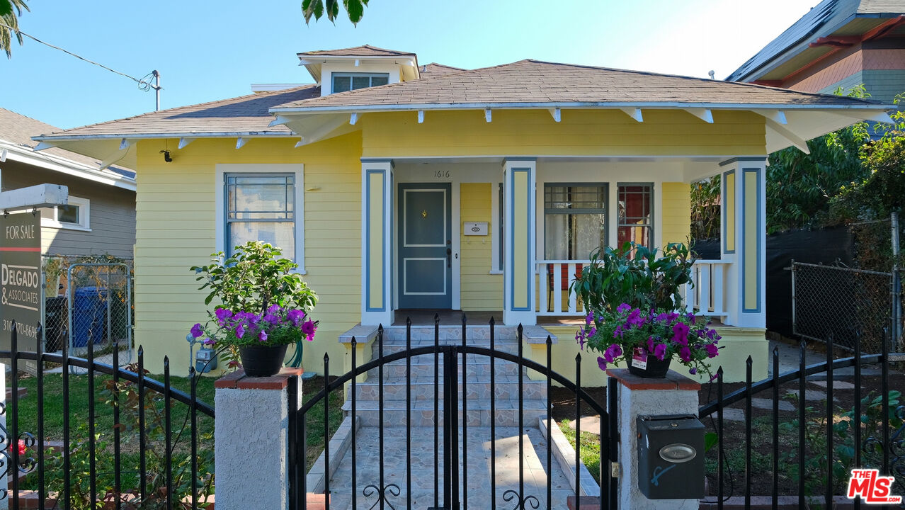1616 W 24th St