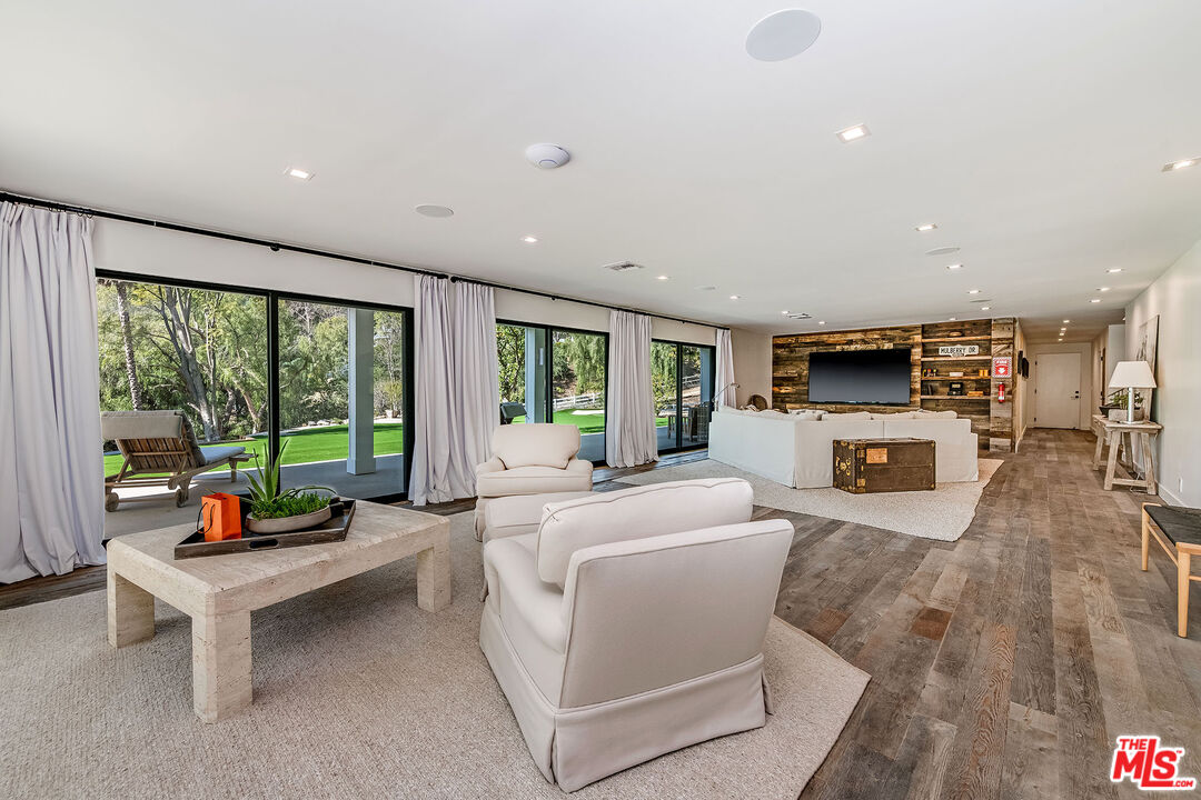 25010 Jim Bridger Rd
