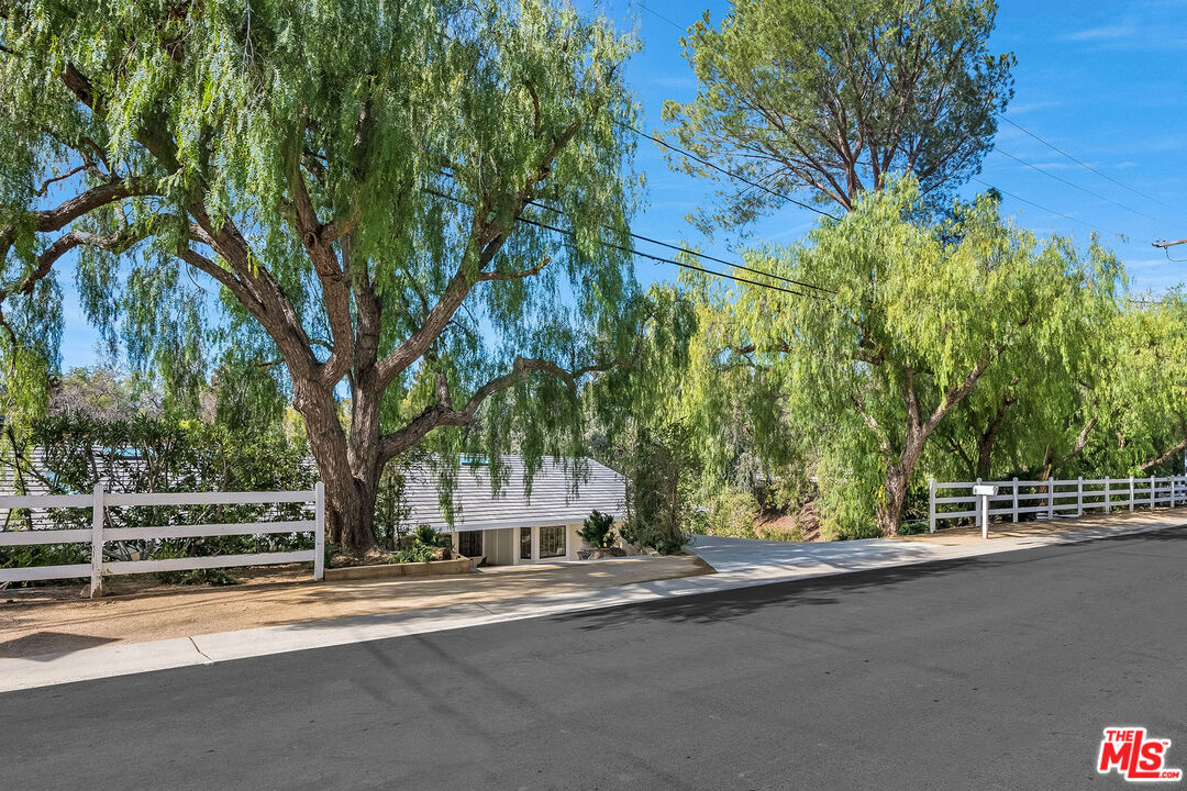 25010 Jim Bridger Rd