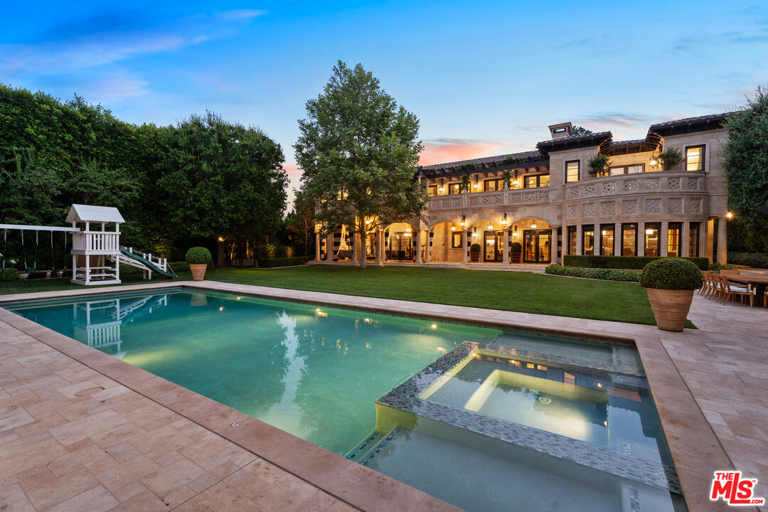 804 N Elm Dr