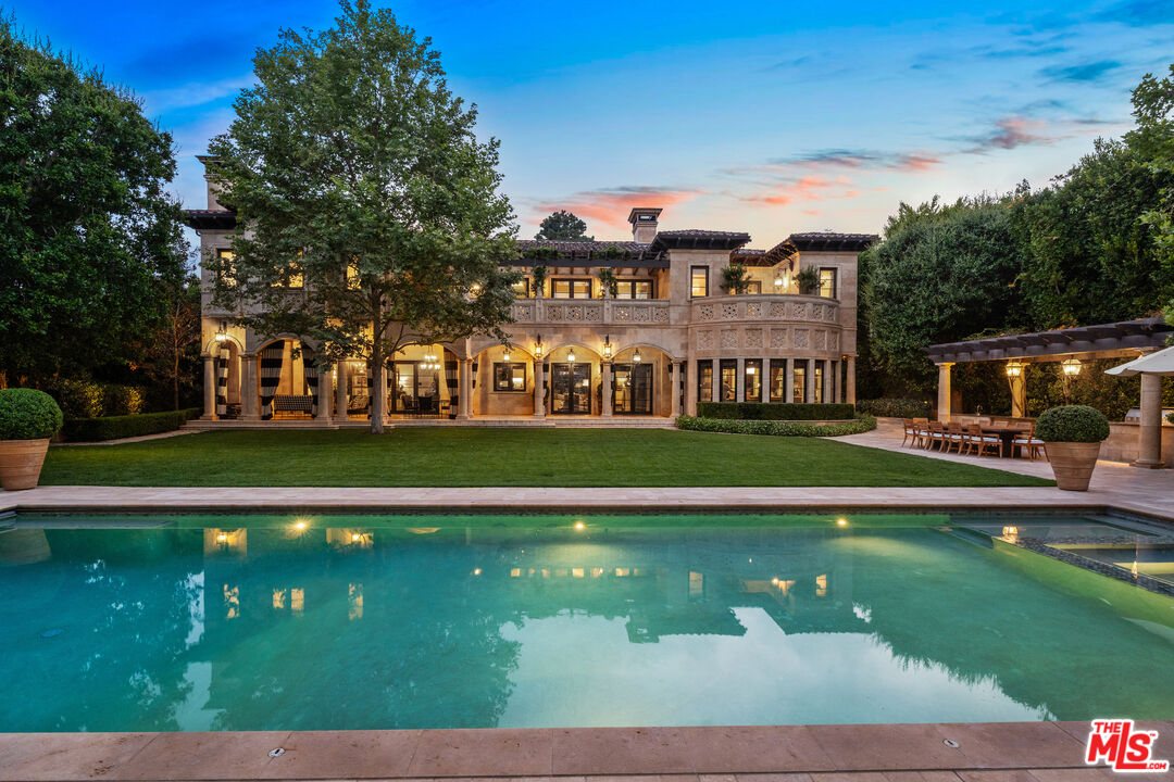 804 N Elm Dr