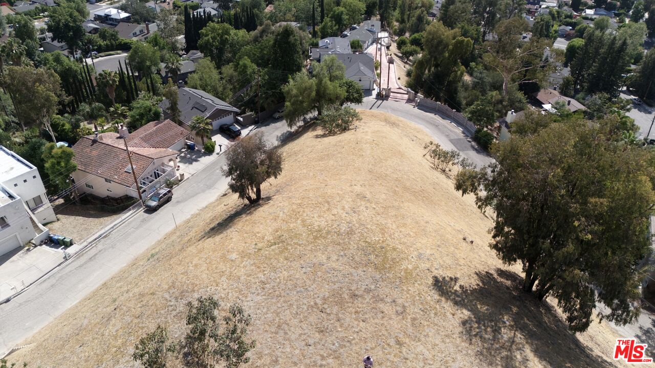 5015 Calatrana Dr