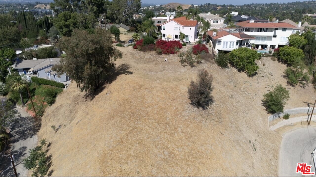 5015 Calatrana Dr
