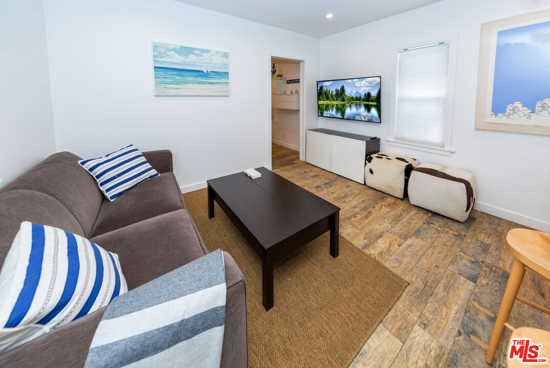 38 Sunset Ave Unit: B