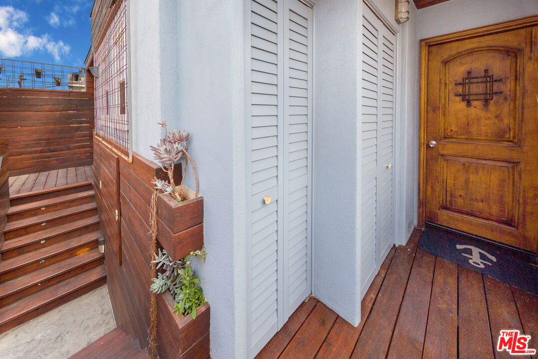 38 Sunset Ave Unit: B