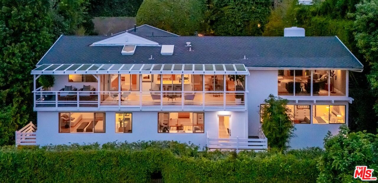 9316 Beverly Crest Dr