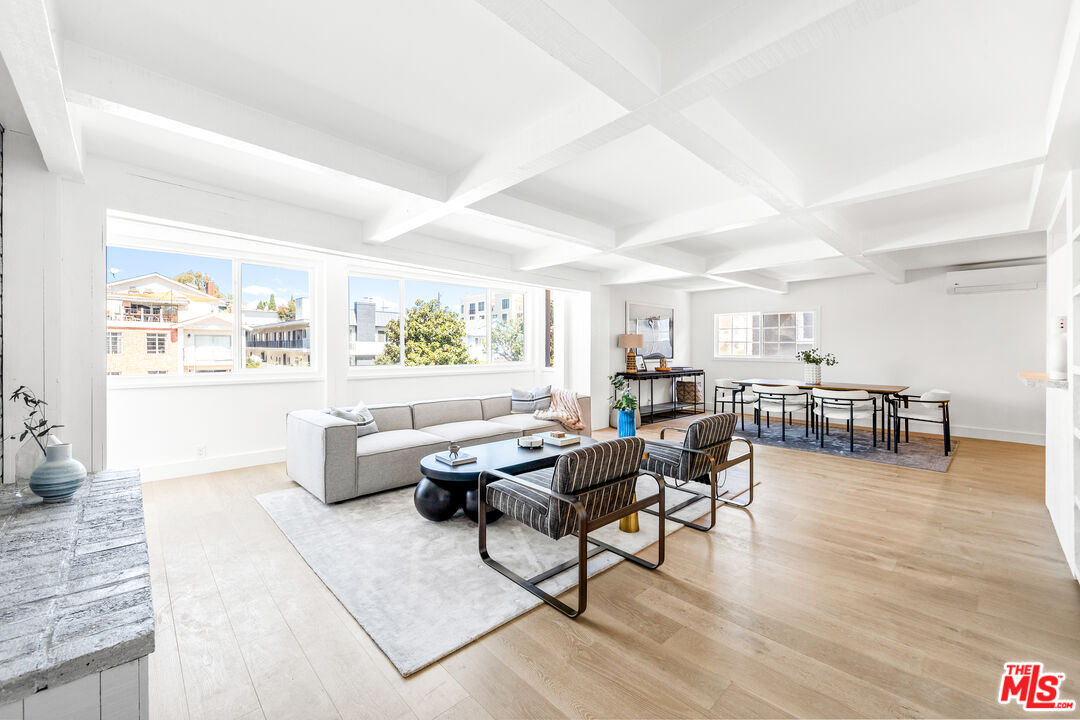 11912 Gorham Ave Unit: 2