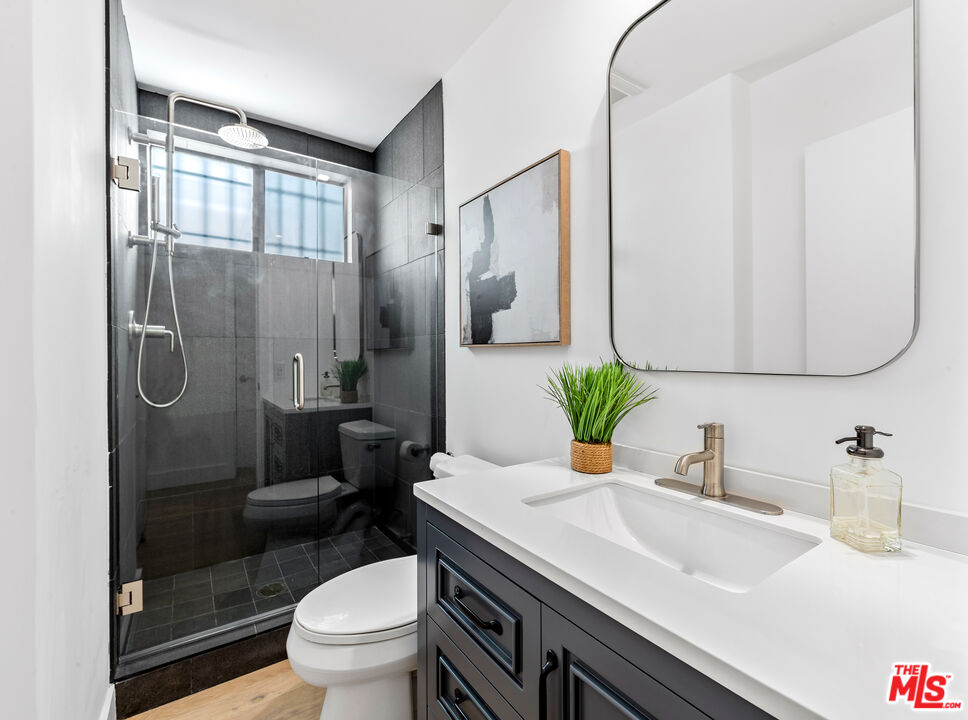 11912 Gorham Ave Unit: 2