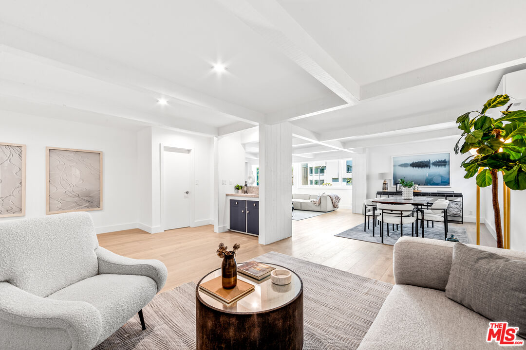 11912 Gorham Ave Unit: 2