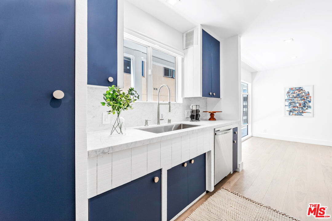 11912 Gorham Ave Unit: 2
