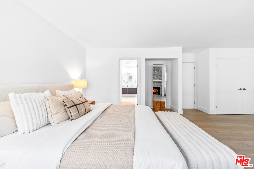 11912 Gorham Ave Unit: 2