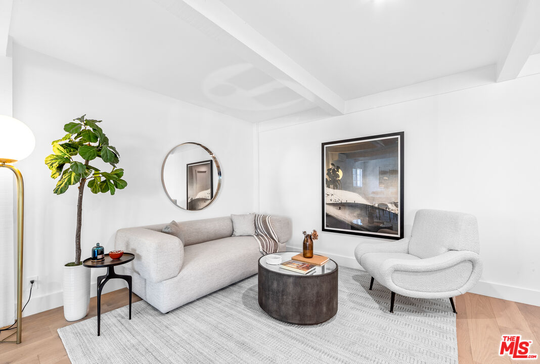 11912 Gorham Ave Unit: 2