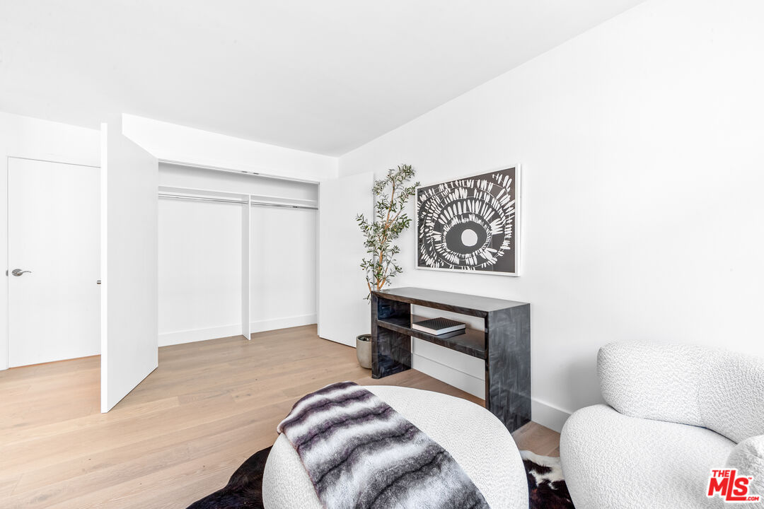 11912 Gorham Ave Unit: 2