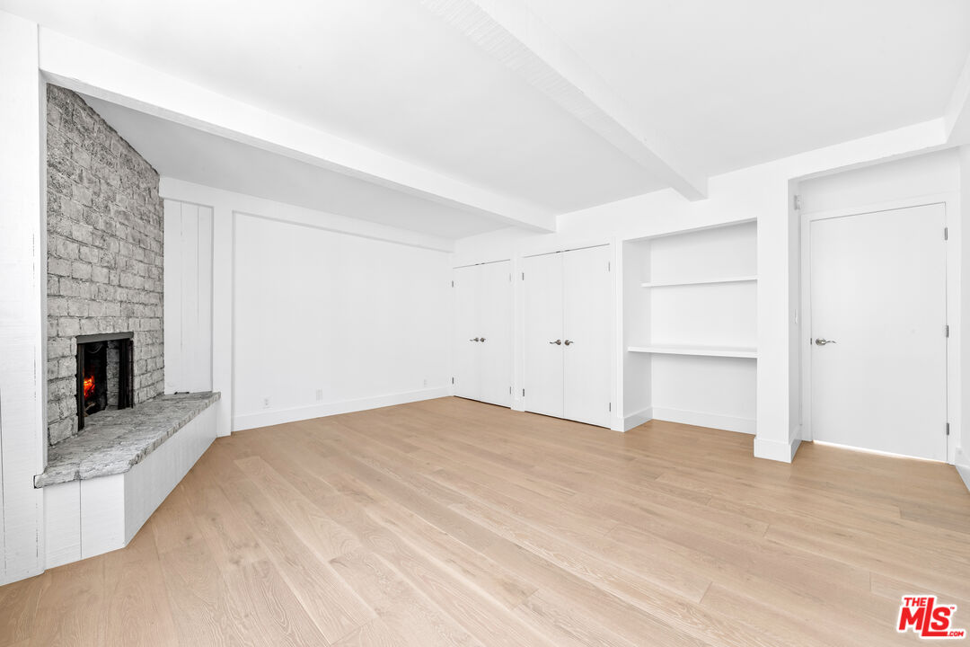 11912 Gorham Ave Unit: 2