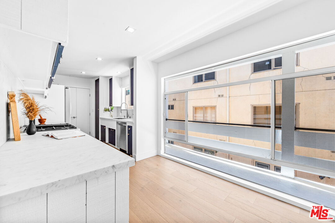 11912 Gorham Ave Unit: 2
