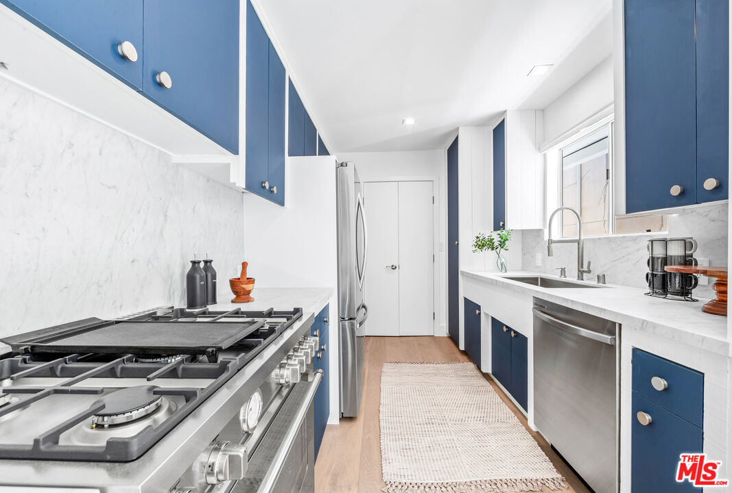 11912 Gorham Ave Unit: 2