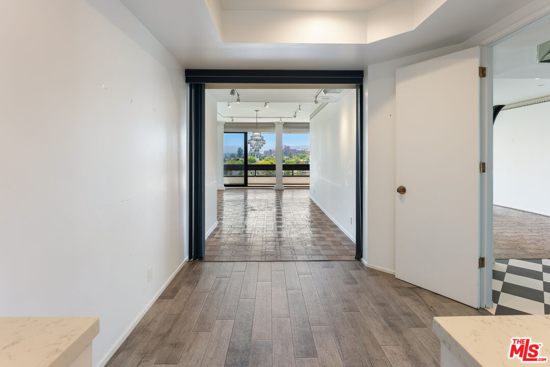 10551 Wilshire Blvd Unit: 1002