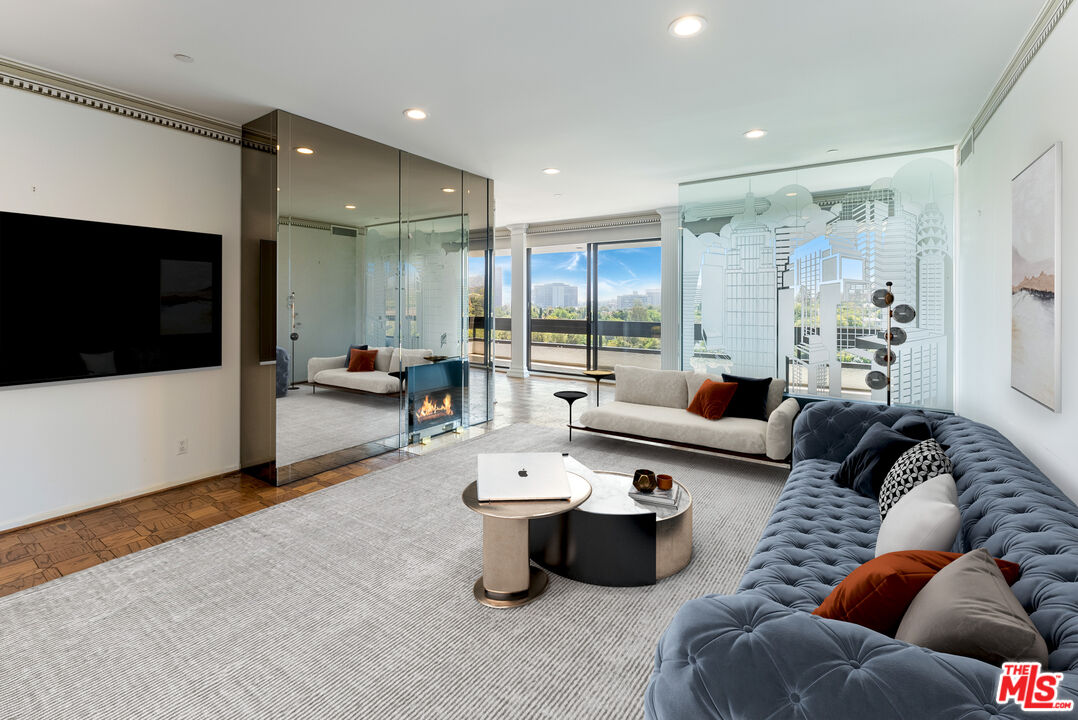 10551 Wilshire Blvd Unit: 1002