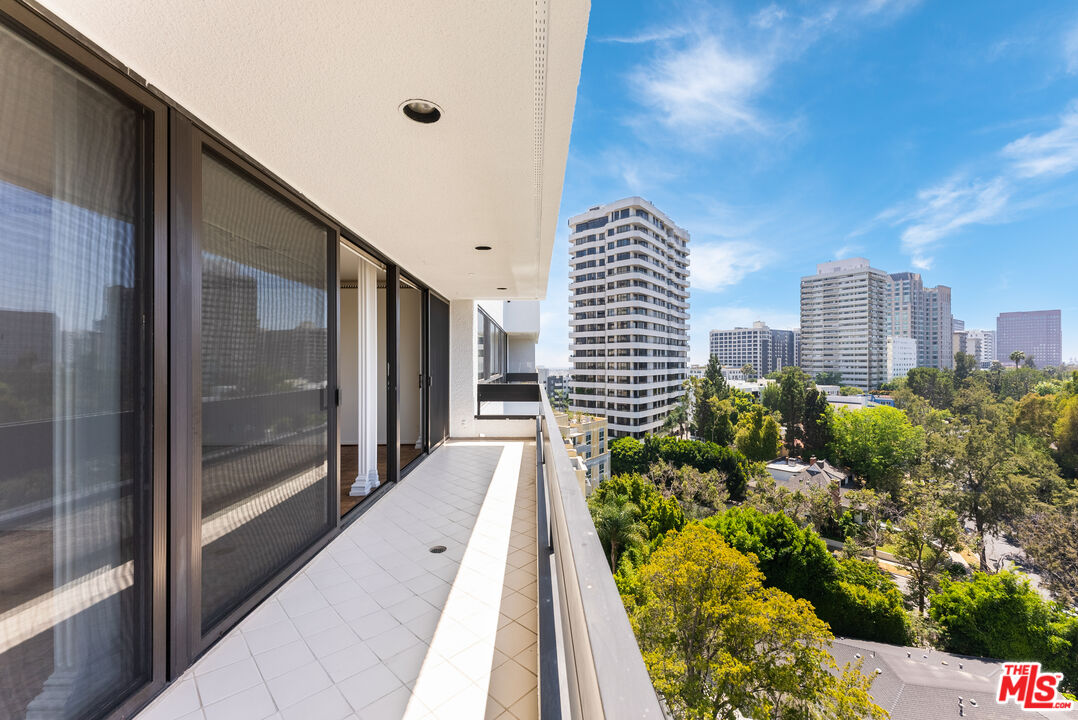 10551 Wilshire Blvd Unit: 1002