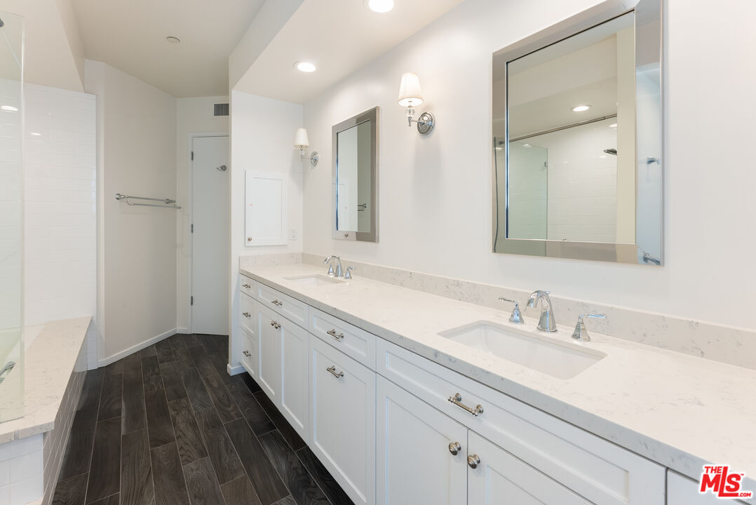 10551 Wilshire Blvd Unit: 1002