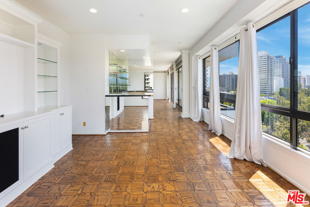 10551 Wilshire Blvd Unit: 1002