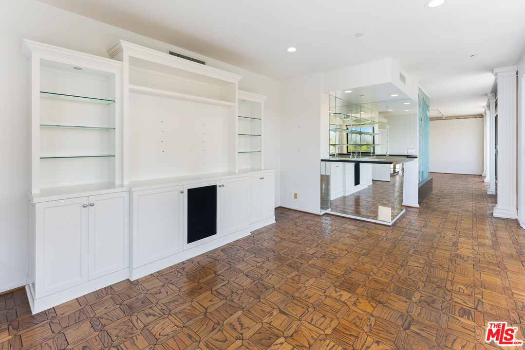 10551 Wilshire Blvd Unit: 1002