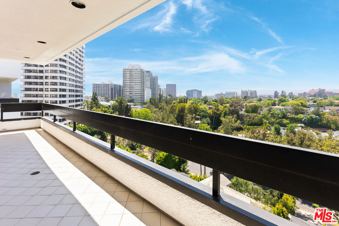 10551 Wilshire Blvd Unit: 1002